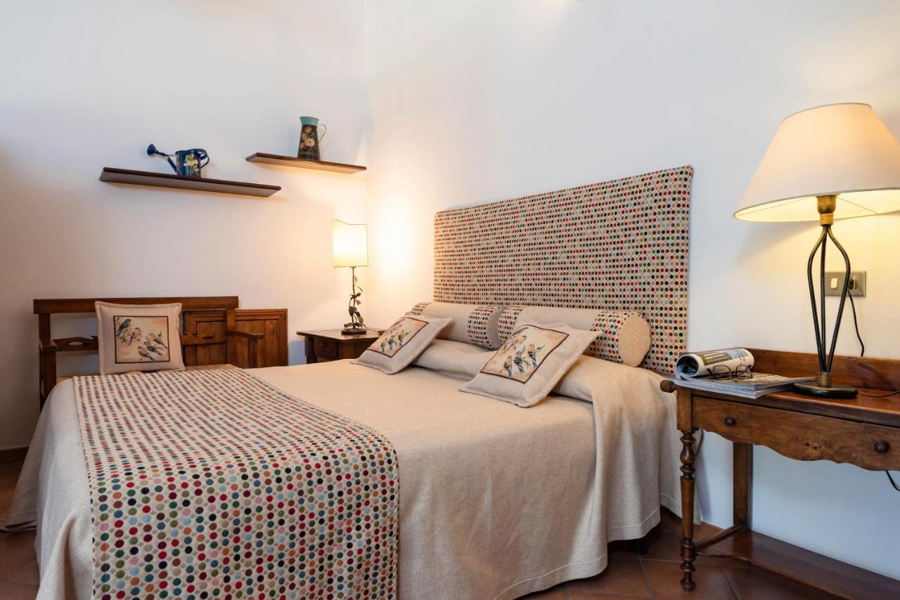 Agriturismo La Rombaia 카스틸리오네 델라 페스카이아 외부 사진