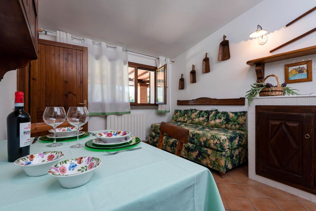 Agriturismo La Rombaia 카스틸리오네 델라 페스카이아 외부 사진