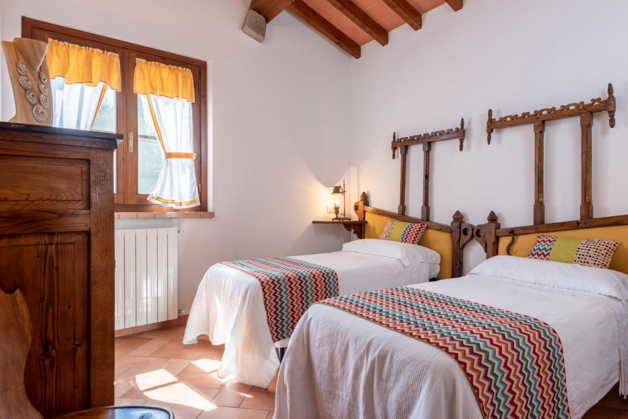 Agriturismo La Rombaia 카스틸리오네 델라 페스카이아 외부 사진